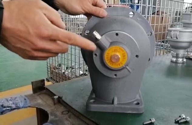油罐车海底阀更换气缸操作顺序