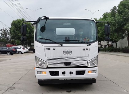 国六解放8吨油罐车_SCS5120GYYCA6型运油车