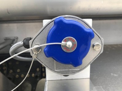 浙江永杰牌油罐车防溢流插座_油罐车配件
