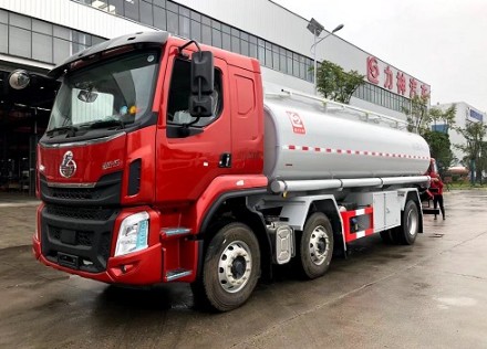 力神牌国五东风柳汽乘龙前四后四供液车_SLS5253TGYL5型供液车
