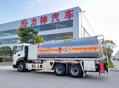 国六东风天龙20000L飞机加油车