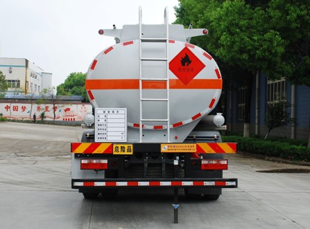 国六12.6方东风多利卡D9加油车