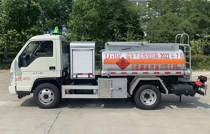 柴油介质的蓝牌加油车