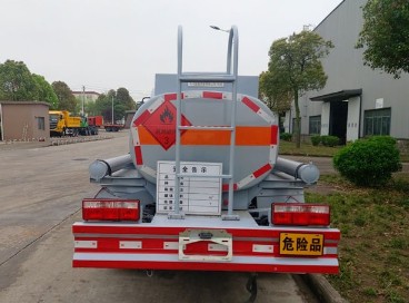 国六东风多利卡蓝牌加油车/运油车