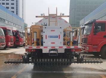 6.3立方东风华神T3标准型沥青洒布车 6.3立方东风华神T3标准型沥青洒布车
