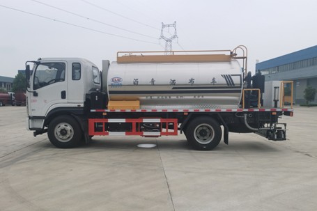 9.3立方陕汽标准型沥青洒布车