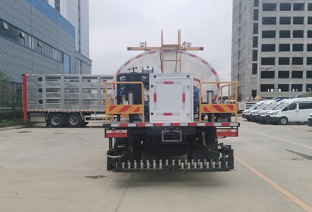9立方东风多利卡D9智能型沥青洒布车