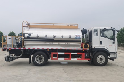 9.3立方陕汽智能型沥青洒布车