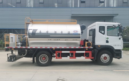 9立方东风多利卡D9标准型沥青洒布车