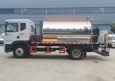 9立方东风多利卡D9智能型沥青洒布车_厂家_图片_型号_价格