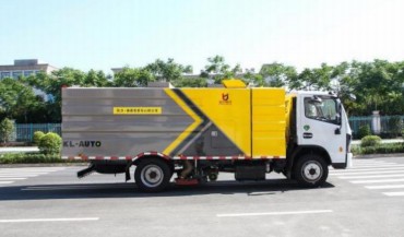 国六东风大多利卡中置吸尘车_凯力风牌KLF5120TXCE6型吸尘车