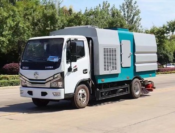 国六东风小多利卡后置吸尘车_凯力风牌KLF5071TXCE6型吸尘车