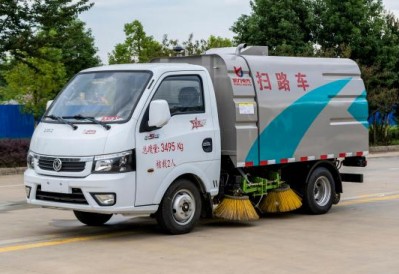 国六东风途逸扫路车_程力威牌CLW5030TSL6型扫路车