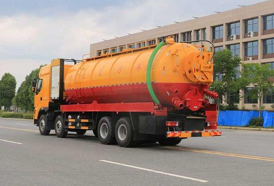 东风柳汽乘龙前四后八清洗吸污车