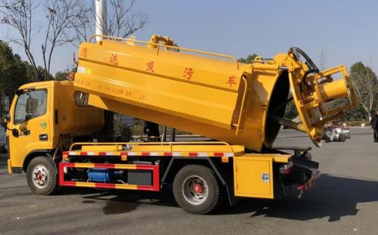 国六东风多利卡6方清洗吸污车