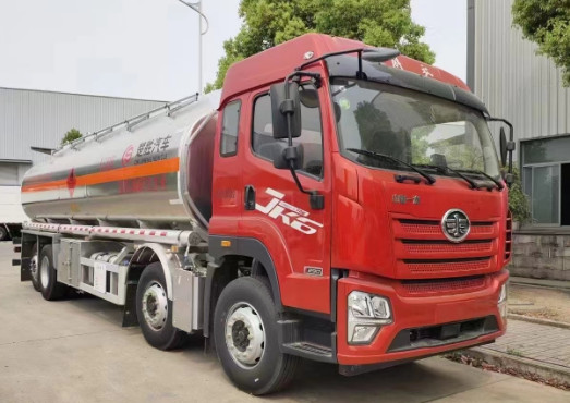 解放JK6前四后六26.6方铝合金油罐车