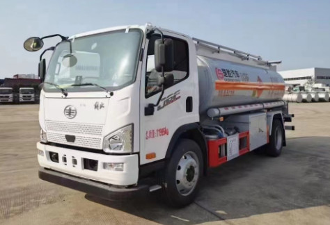 解放(J6F)8.5方油罐车