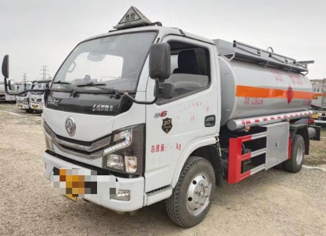 二手3吨油罐车，重庆牌照！