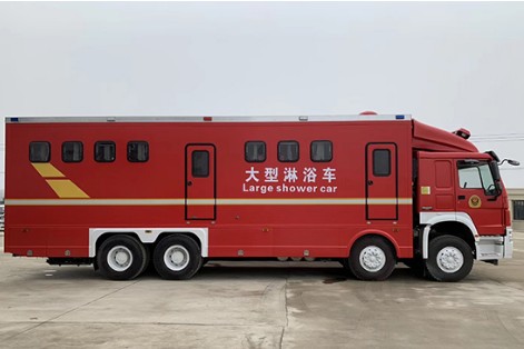 重汽豪沃前四后八大型淋浴车
