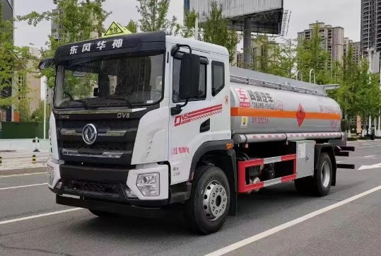 13吨东风华神DV5油罐车