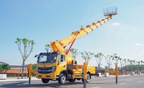 东风华神(DV3)36米高空作业车