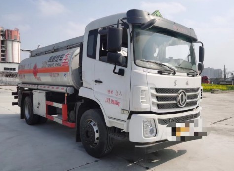 二手10吨油罐车，河南平顶山户