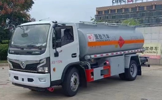 二手8吨油罐车，河南洛阳牌照！