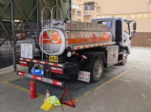 二手2吨蓝牌加油车，福建福州户！