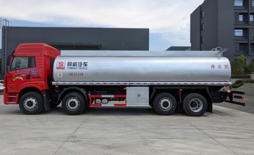 解放前四后六22方供液车_专威牌HTW5310GPGCA6型普通液体运输车