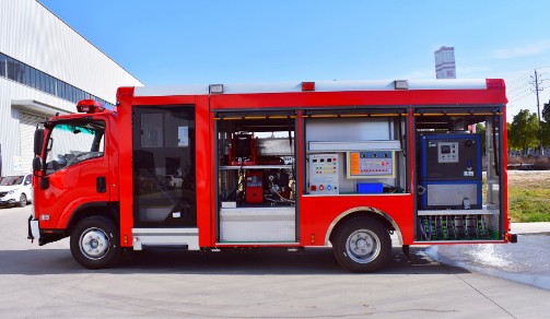 新能源消防车,博利牌BLT5080TXFQC20/BEV型纯电动器材消防车