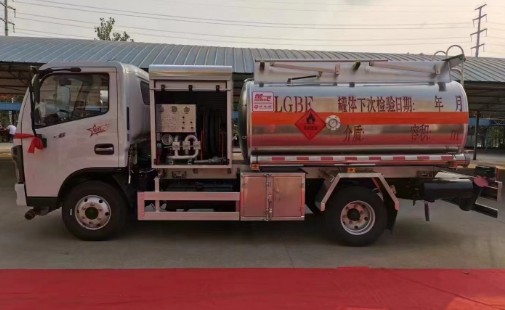 成龙威4.7方飞机加油车_东风多利卡飞机加油车_楚飞牌CLQ5070GJY6F型飞机加油车 成龙威4.7方飞机加油车_东风多利卡飞机加油车_楚飞牌CLQ5070GJY6F型飞机加油车