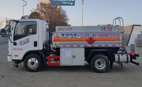 解放蓝牌加油车_2.3方蓝牌加油车_解放虎VR蓝牌加油车