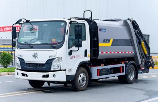 7方东风柳汽L2压缩垃圾车
