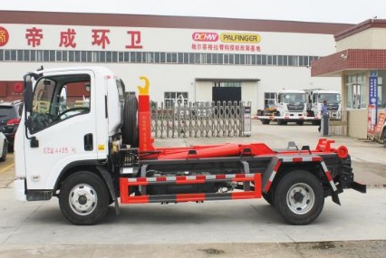 东风柳汽乘龙蓝牌勾臂垃圾车_HDW5046ZXXL6型车厢可卸式垃圾车