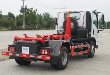 东风柳汽乘龙蓝牌勾臂垃圾车_HDW5046ZXXL6型车厢可卸式垃圾车