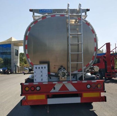 程力威牌CLW9400GSYLV型铝合金食用油运输半挂车