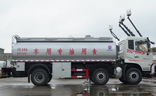 东风畅行D3V小三轴食用油运输车