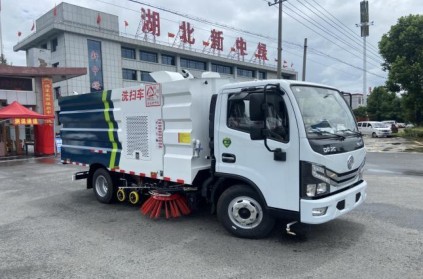 东风小多利卡洗扫车_中洁牌XZL5070TXS6型洗扫车