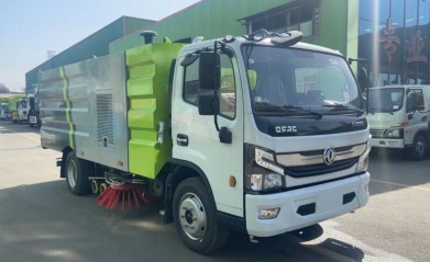 东风大多利卡洗扫车_中洁牌XZL5120TXS6型洗扫车