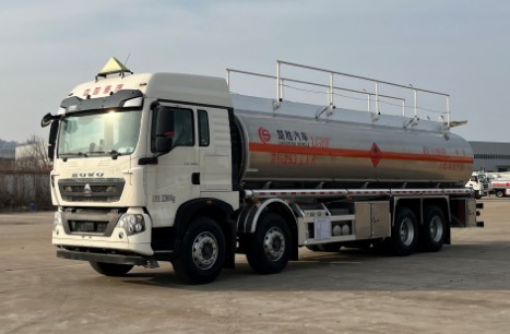 重汽豪沃29.3方铝合金运油车_楚胜牌CSC5329GYYLZ6型铝合金运油车