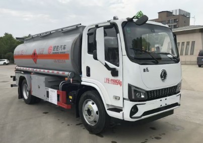 陕汽德龙(G300)8吨加油车_楚胜牌CSC5120GJYS6型加油车