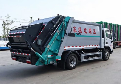 东风多利卡压缩垃圾车_9.3方压缩垃圾车_程力牌CL5120ZYS6AQC型压缩式垃圾车
