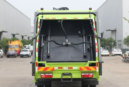 东风多利卡D9国六10-12方压缩式垃圾车_压缩式垃圾车生产厂家