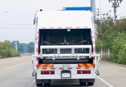 重汽HOWO国六14方压缩式垃圾车_压缩式垃圾车生产厂家
