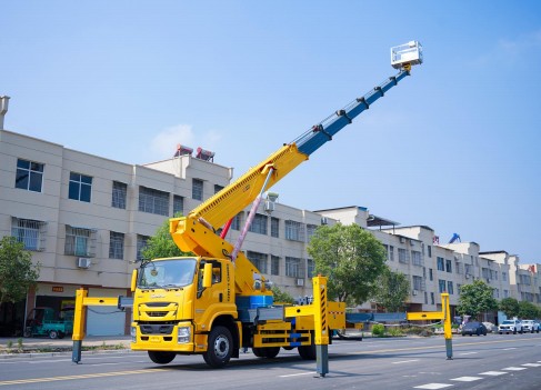 庆铃五十铃巨咖45米高空作业车