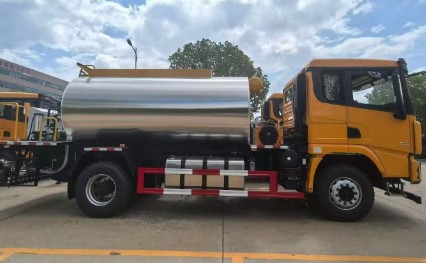 陕汽德龙X3000沥青洒布车_10方出口型楚胜牌沥青洒布车