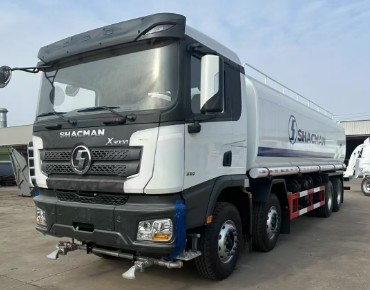 陕汽德龙X3000前四后八洒水车_出口型楚胜牌30方洒水车