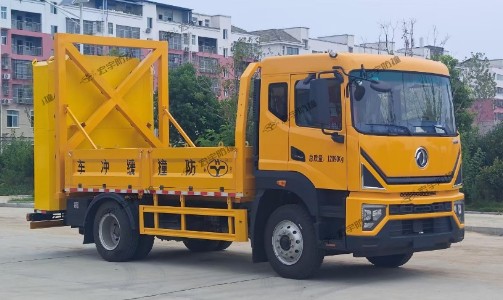 东风多利卡防撞缓冲车_防撞缓冲车价格多少钱一辆?