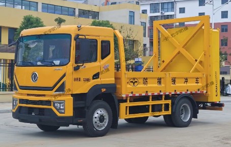 东风多利卡防撞缓冲车_防撞缓冲车价格多少钱一辆?