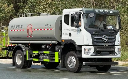 14方东风华神T5四驱洒水车_14方四驱洒水车